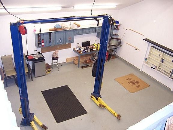 Workshop Garage