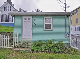 124 Bay View Ave, Bristol, RI 02809