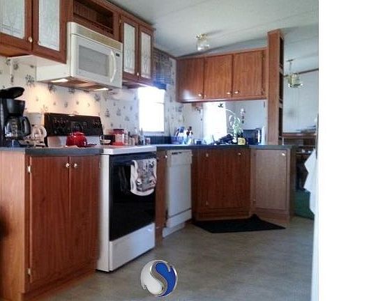 3rd image of 124 Barbary Dr