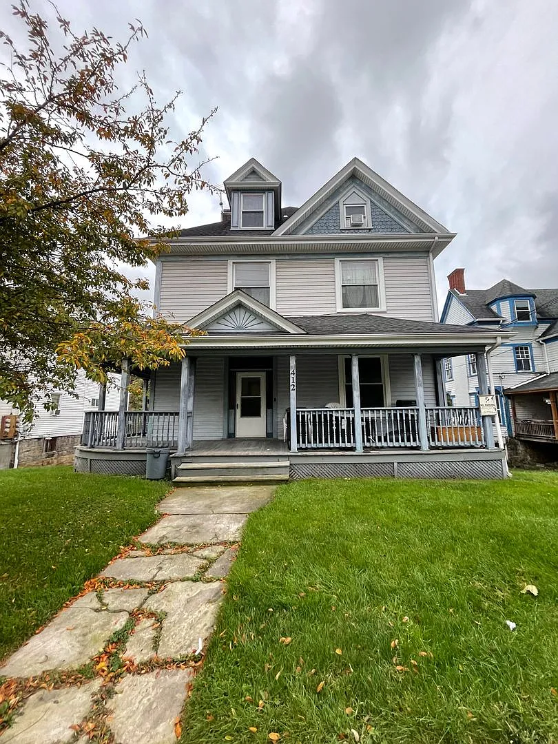 412 E Maiden St Washington PA 15301 — Photo 2