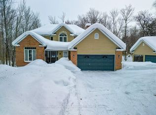 11 Limbert Rd, McDougall, ON P2A2W9