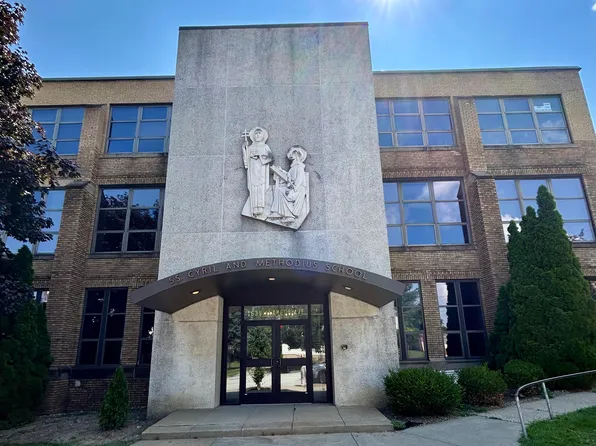1639 Alameda Ave #102, Lakewood, OH 44107