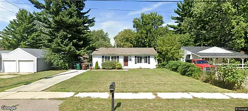 834 W Willoughby Rd Photo 1 834 W Willoughby Rd Photo 1