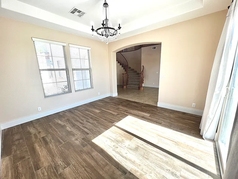 7140 Charter Crest St — Photo 17