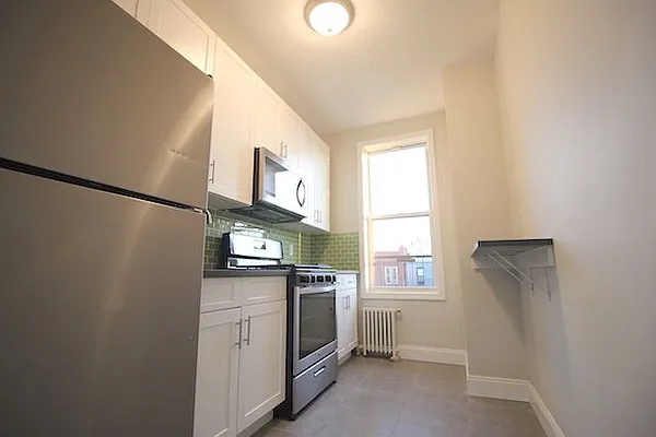 Rented by Capri Jet Realty Corp | media 22