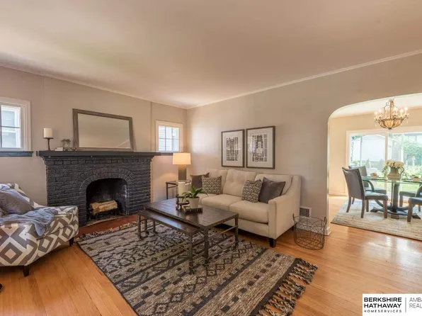 4679 Poppleton Ave, Omaha, NE 68106