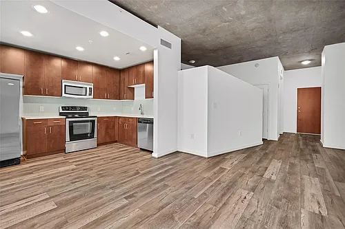 5925 Almeda Rd Photo 1