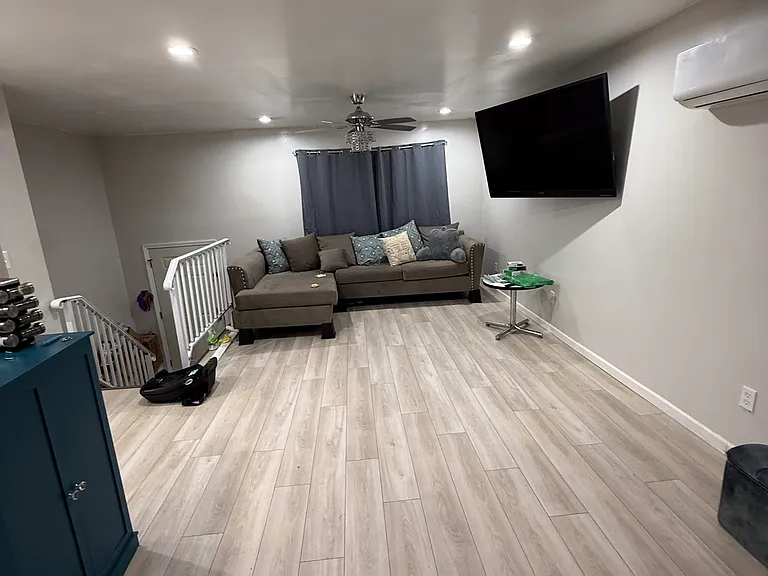 19 Ross Ave — Photo 7