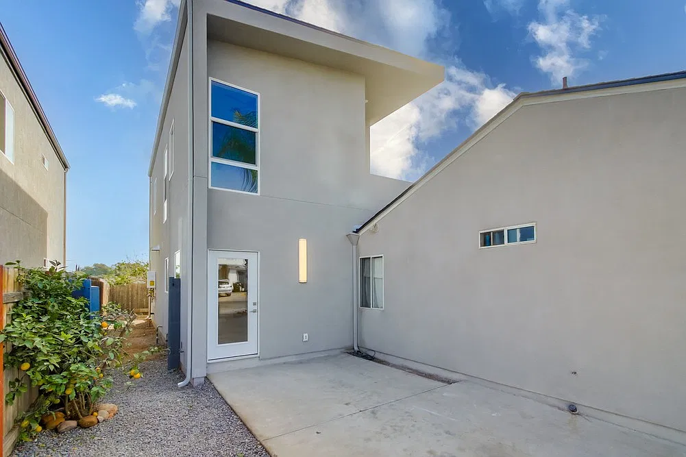 5119 Ewing St — Photo 2