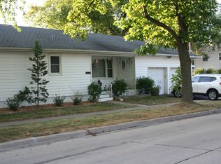 580 S Highland Ave, Lombard, IL 60148