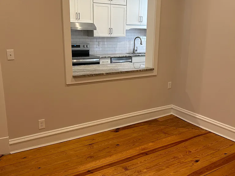 7 S Dooley Ave — Photo 8