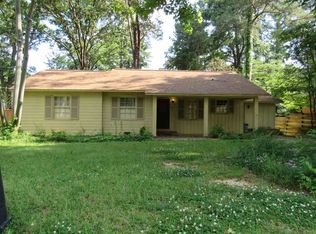 1053 Cedar Hill Dr, Jackson, MS 39206