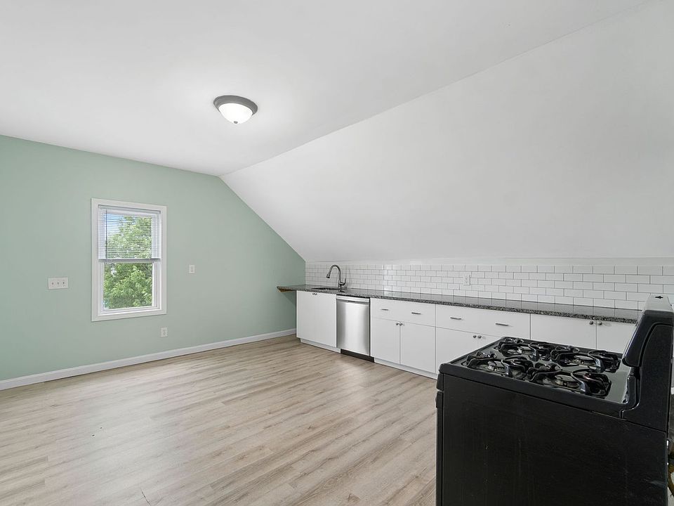 2325 Penn Street Apartment Rentals Providence, RI Zillow