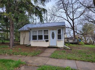 408 E Franklin St, Portage, WI 53901