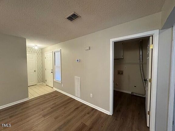 5th image of 113 Abingdon Ct