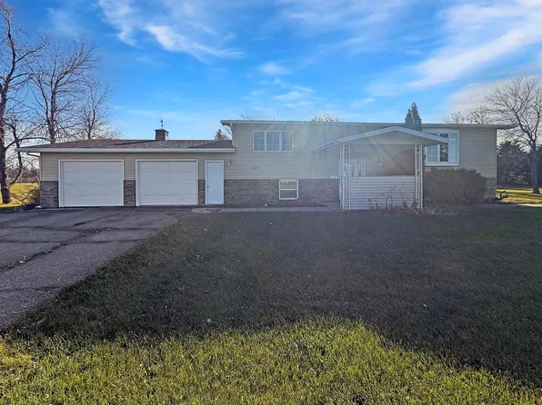 424 4th Ave NE, Berthold, ND 58718