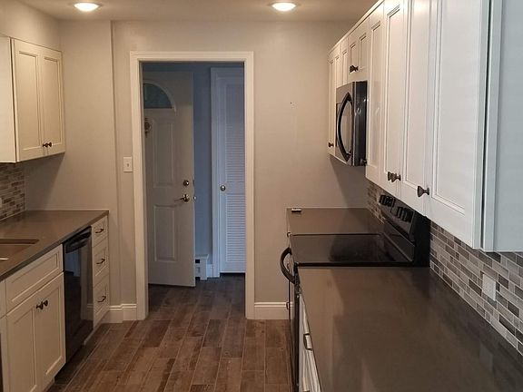 3rd image of 1871 S Shore Dr APT 1