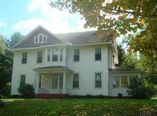 401 Winter St, Troy, NY 12180
