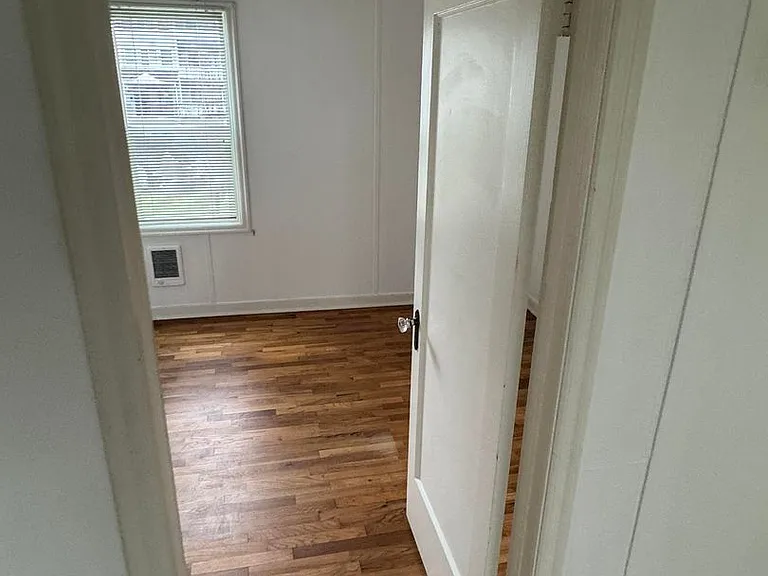 128 W 14th Ave #A — Photo 16