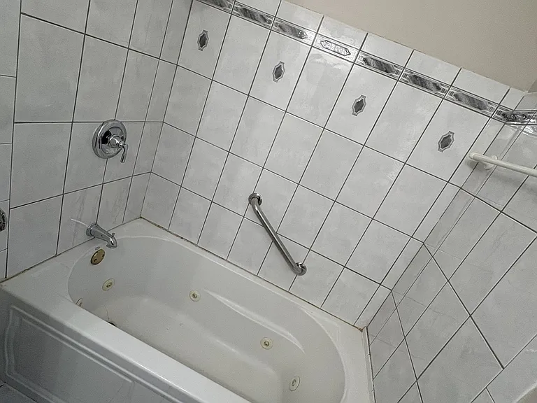 7607 S Wolcott Ave — Photo 7