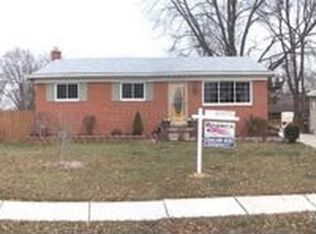 35842 Winslow St, Wayne, MI 48184