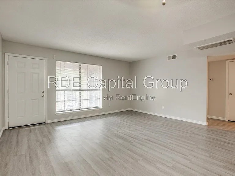1935 Cranford Dr #104 — Photo 28
