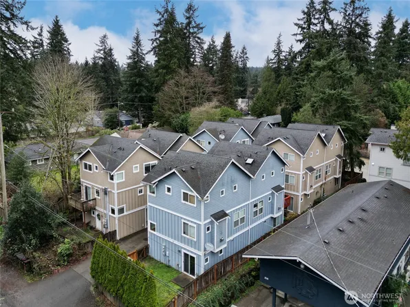3012 NE 137th Street #B, Seattle, WA 98125