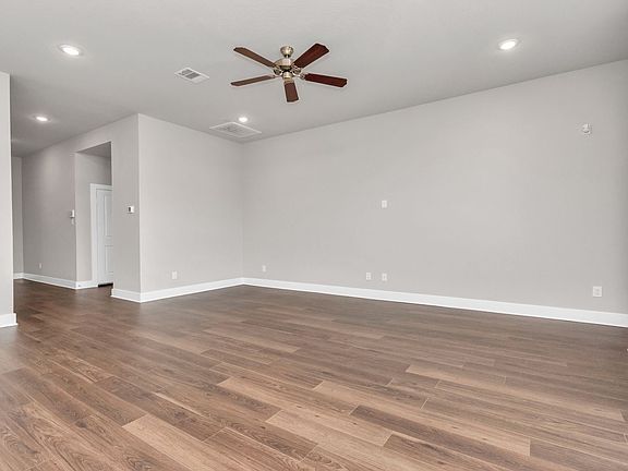 4th image of 10642 Cascade Creek Dr