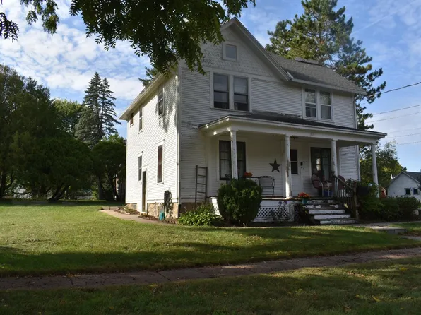 630 S Main St, Columbus, WI 53925