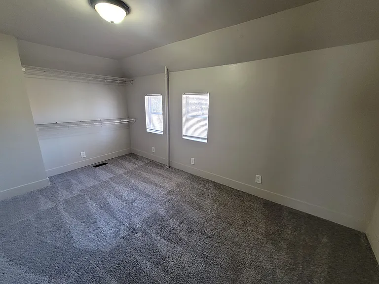 824 Lyon St NE — Photo 15