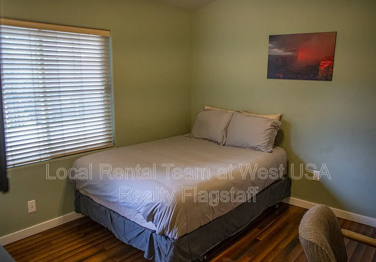 2439 W Silverton Dr — Photo 8