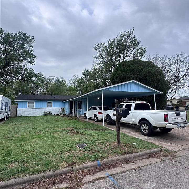 1st image of 528 NW Glendale Dr