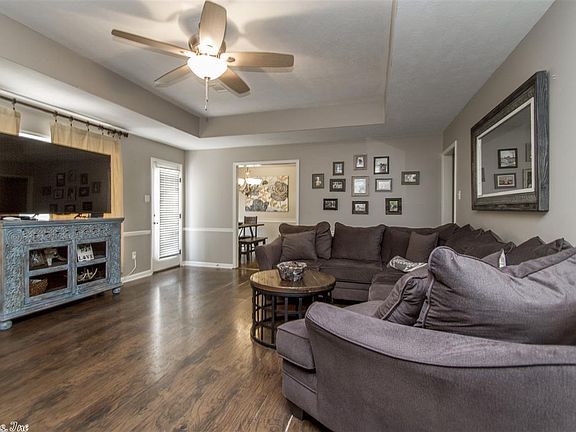4th image of 6 Mallori Ln