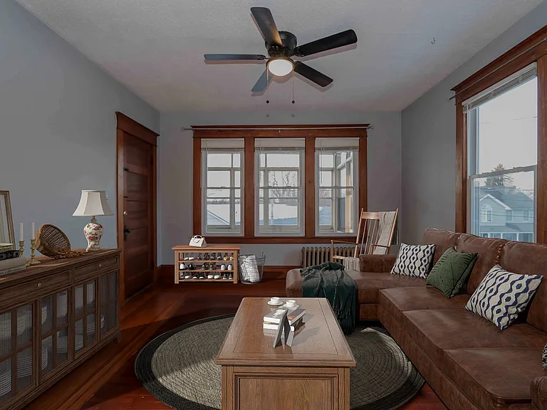 49 Harrison Ave #2 — Photo 4