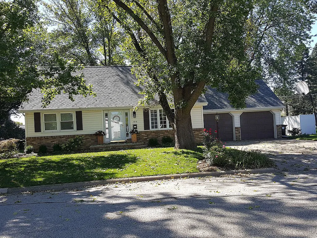 1018 Johnson St photo 1