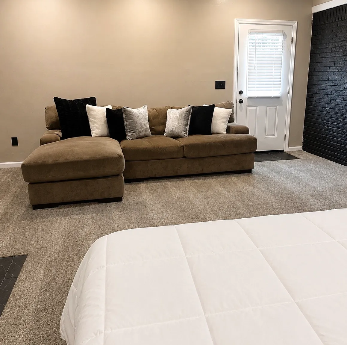 Studio, 500 sqft, $1,200 — Photo 3