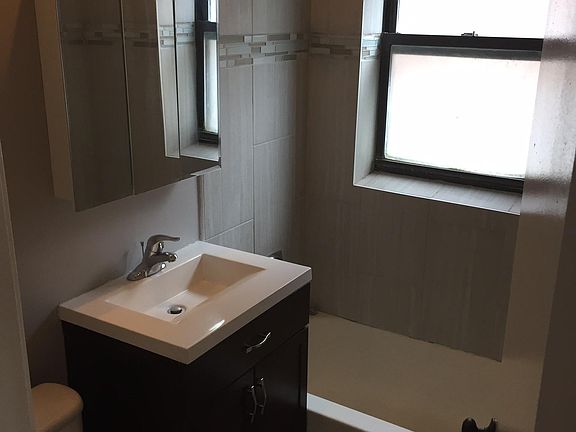 2nd image of 820 W Agatite Ave APT 301
