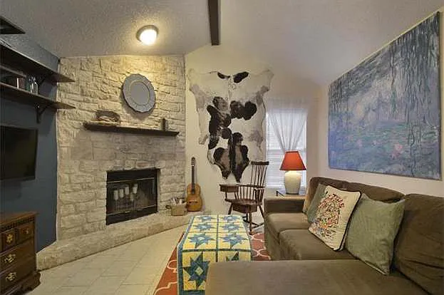 3 bed, 1259 sqft, $2,550 — Photo 2