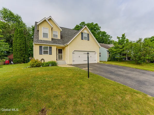 4 Weathercrest Drive, Scotia, NY 12302