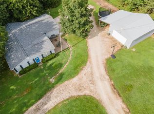 19610 State Route Ee, Saint James, MO 65559