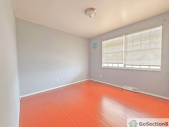 5th image of 4096 Esseldale Dr
