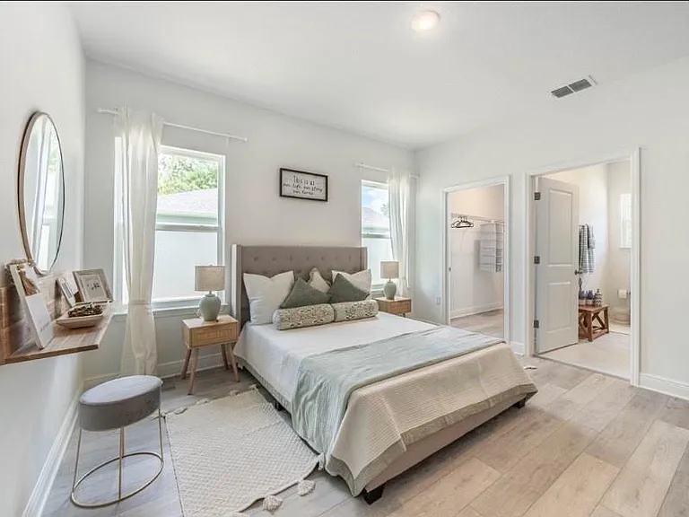 16337 SW 17th Terrace Rd — Photo 6
