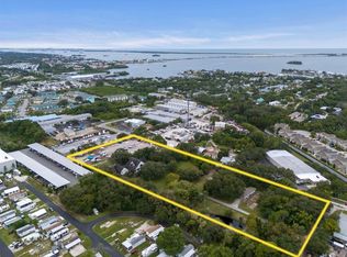 201 OLD OAK LANE, PALM HARBOR, FL 34683