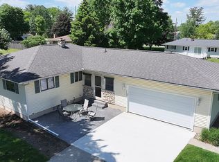 11085 S Evergreen Dr, Birch Run, MI 48415