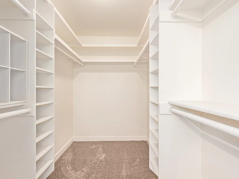 8731 E Minnezona Ave — Photo 21