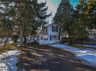 4280 Lake Rd, Williamson, NY 14589