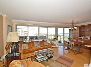 1815 215th St APT 15E, Flushing, NY 11360