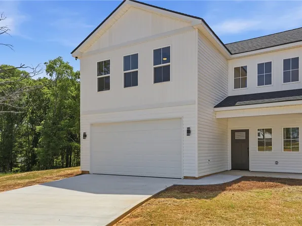 407 Wyatt Rd, Piedmont, SC 29673