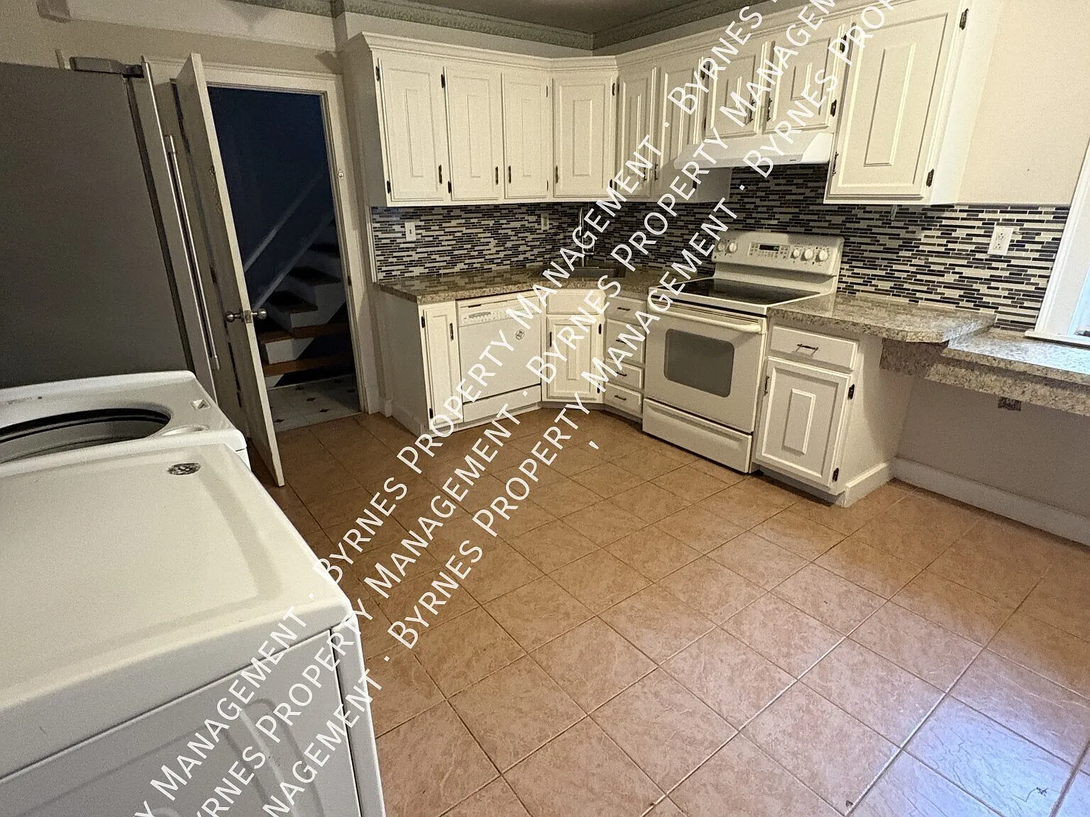 2 bed, $1,800 — Photo 2