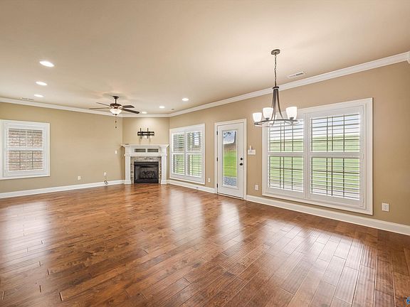 3rd image of 29073 Stonehenge Dr
